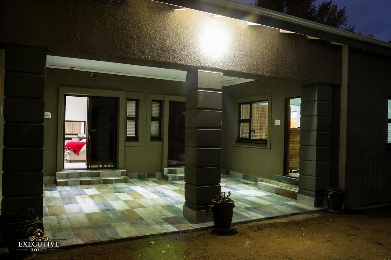 مبيت وإفطار نيوكاسل The Executive House المظهر الخارجي الصورة